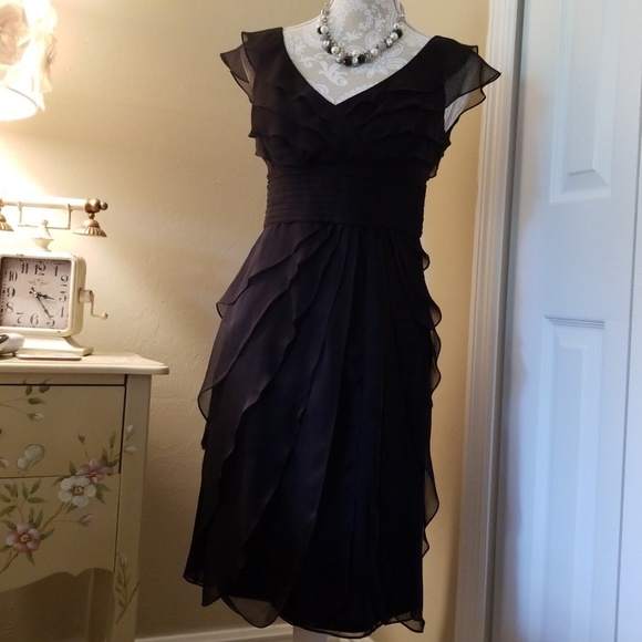 Adrianna Papell  tiered chiffon dress - Picture 2 of 8